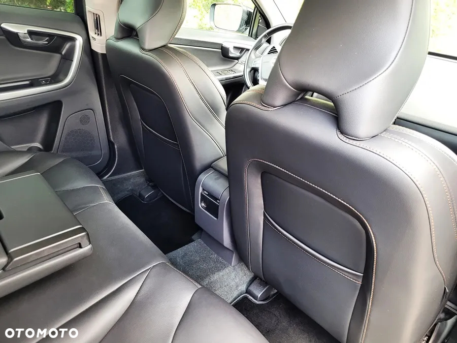 Volvo XC 60 - 24
