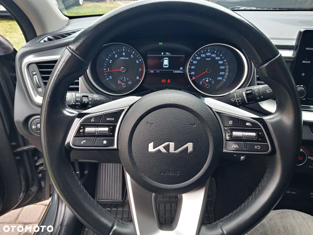 Kia Ceed 1.5 T-GDI M - 19