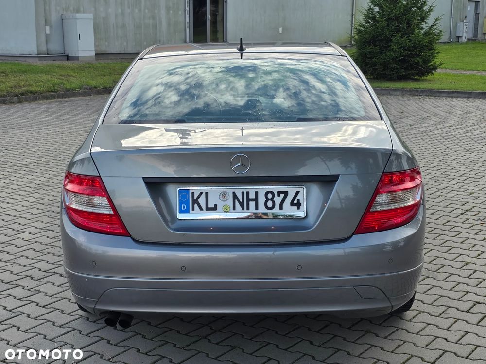 Mercedes-Benz Klasa C 180 Kompressor BlueEFFICIENCY - 7