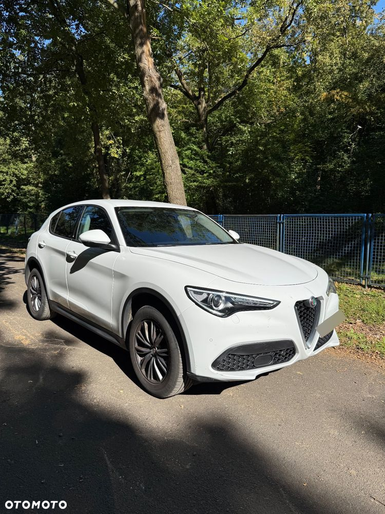 Alfa Romeo Stelvio - 11