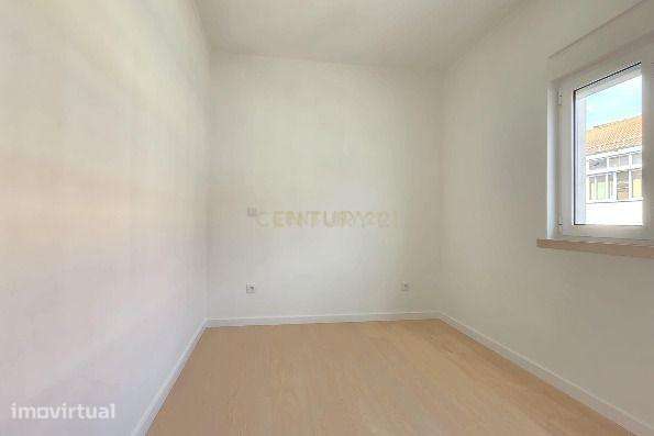 Apartamento T1 Totalmente Remodelado no Centro da Amadora - Grande imagem: 5/8