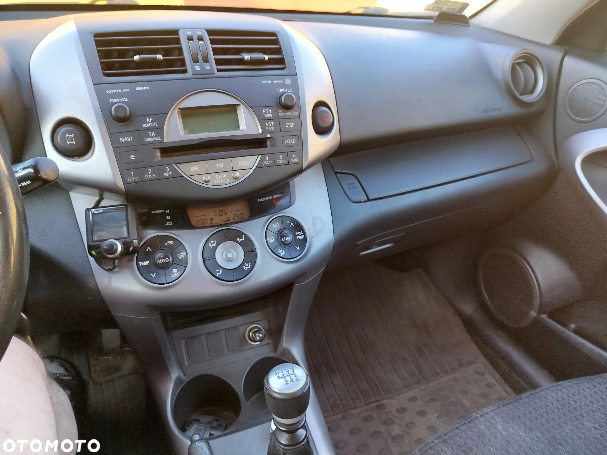 Toyota RAV4 2.2 D-4D X - 6