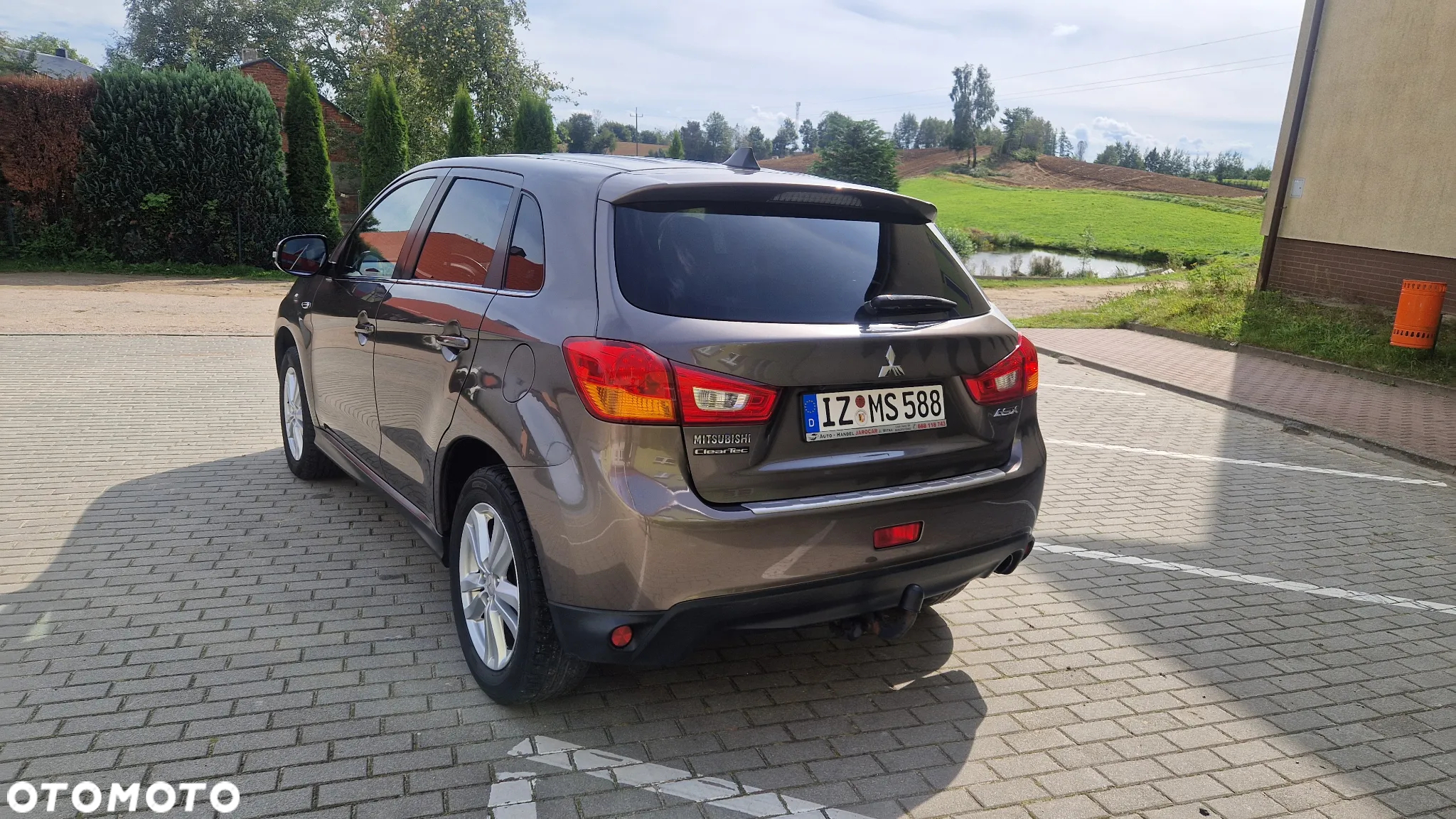 Mitsubishi ASX - 10