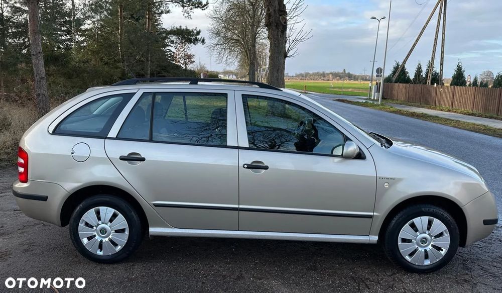 Skoda Fabia 1.4 16V Extreme - 11