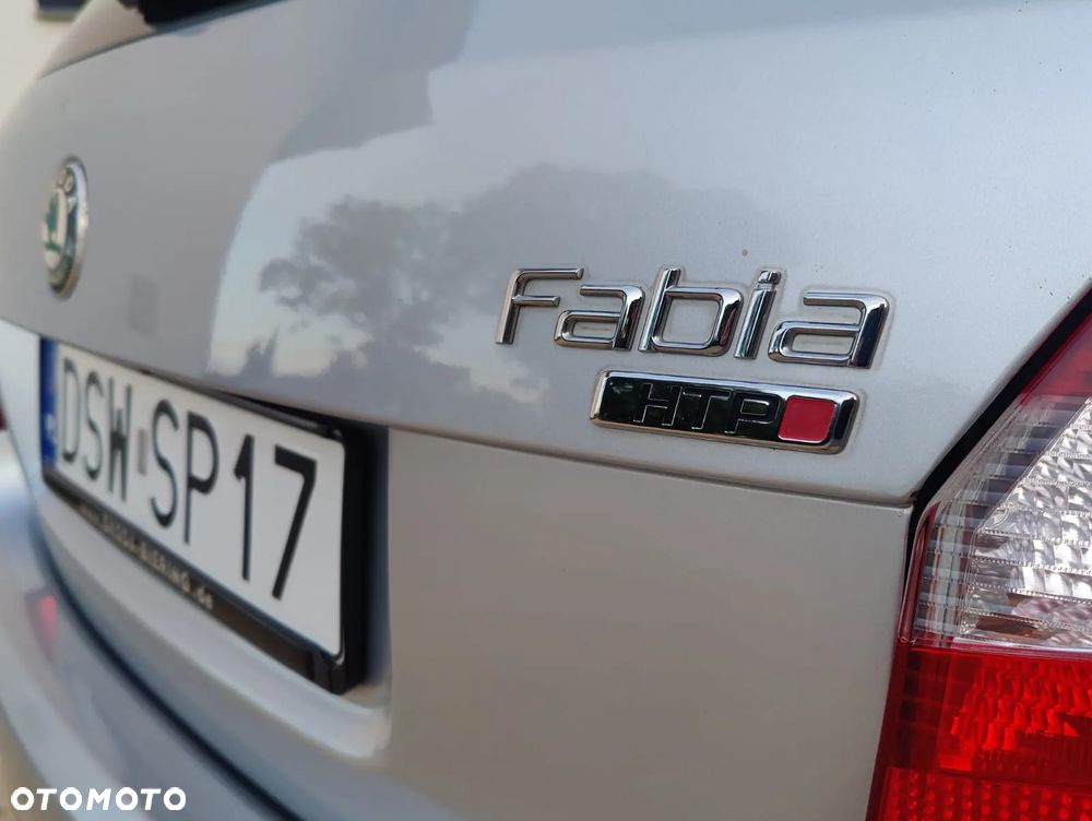 Skoda Fabia 1.2 HTP Combi Elegance - 12