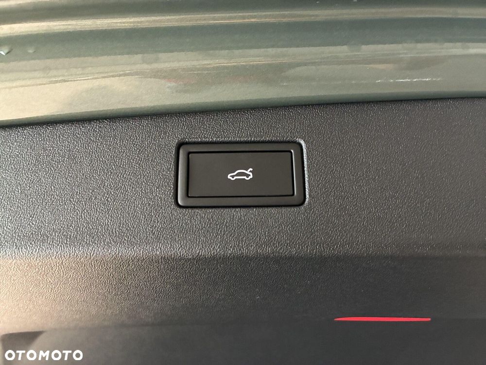 Volkswagen Tiguan - 30