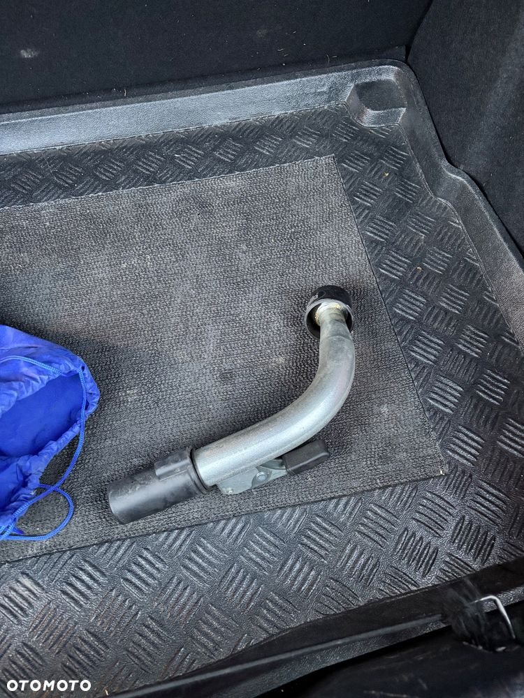 Kia Ceed 1.4 L Business Line - 12