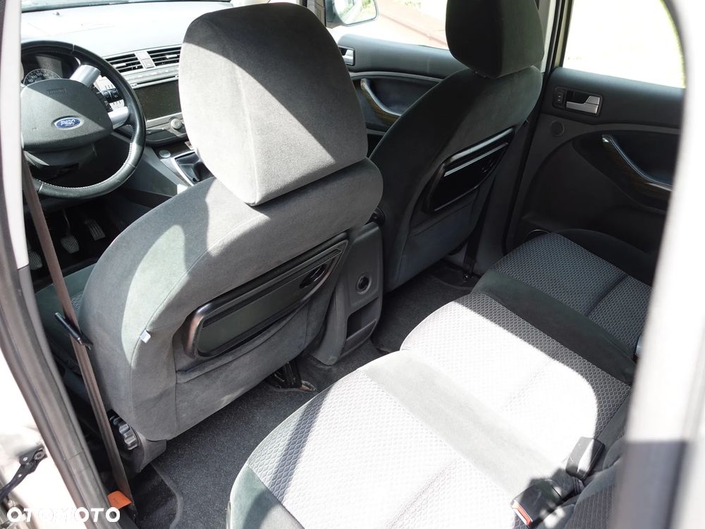 Ford C-MAX 1.8 Ghia - 6