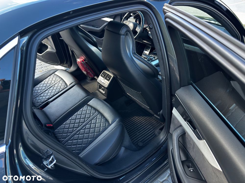 Audi S4 Limousine - 16