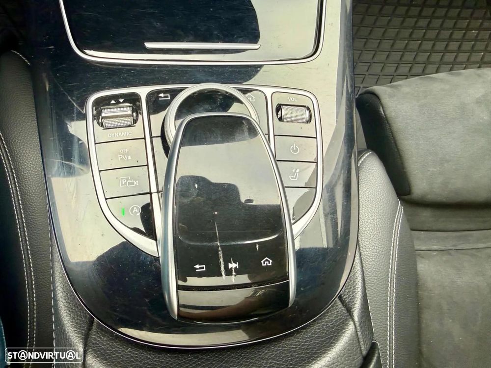 Mercedes-Benz E 220 d AMG Line - 18
