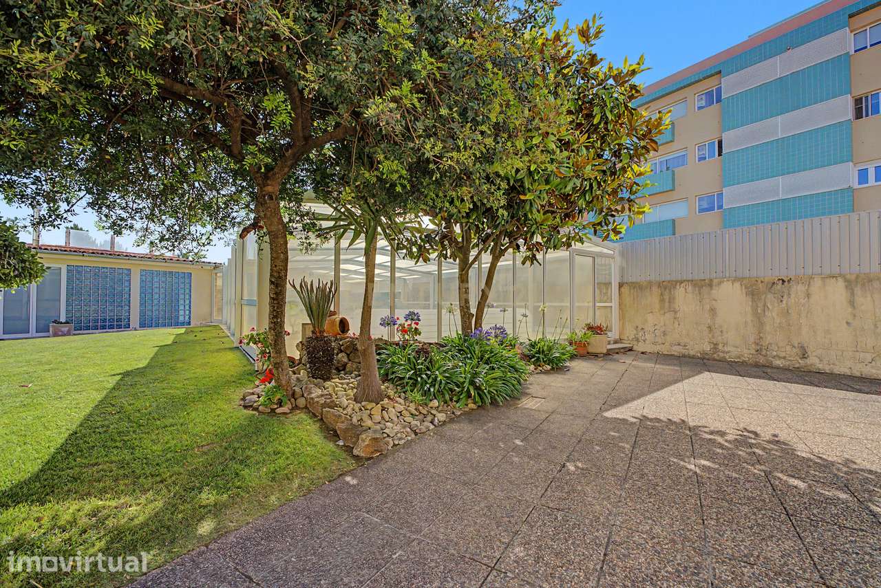 Moradia T5 com piscina e jacuzzi no Furadouro - Grande imagem: 5/35