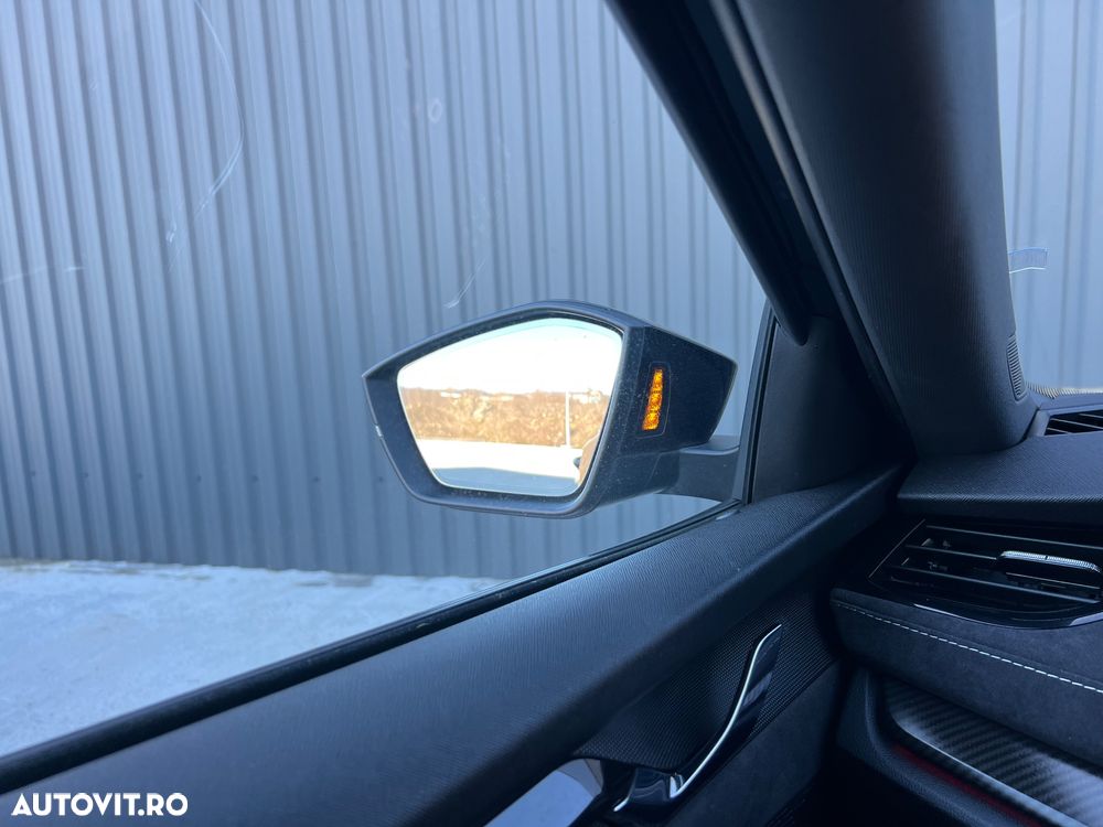 Skoda Octavia 2.0 TDI DSG RS Plus - 34