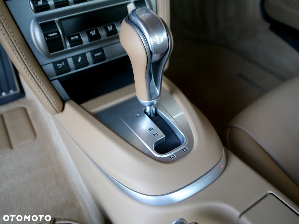 Porsche 911 Turbo Tiptronic S - 25