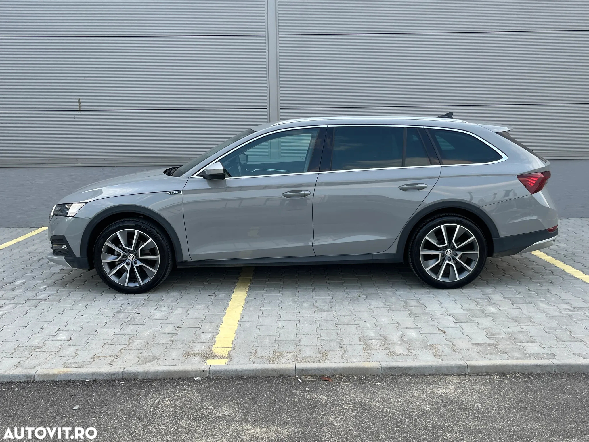 Skoda Octavia Combi 1.5 TSI e-TEC DSG Scout - 11