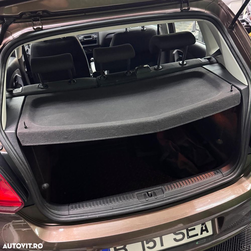 Volkswagen Polo 1.2 TSI Comfortline - 5