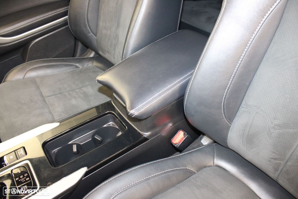 Mitsubishi Eclipse 2.4 PHEV eStyle — fotografia 34
