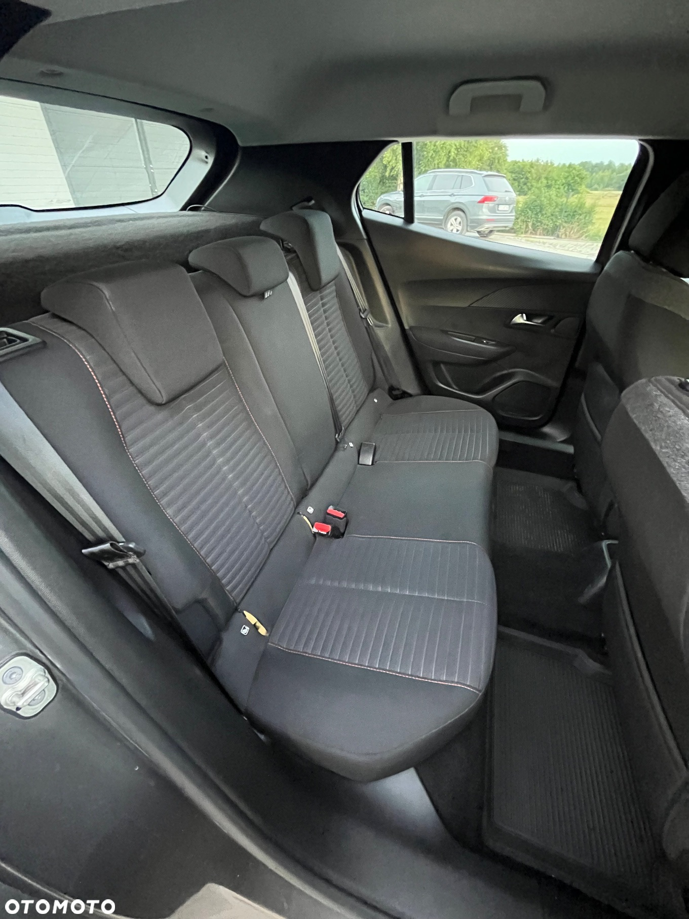 Peugeot 2008 - 14