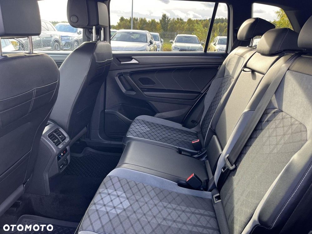 Volkswagen Tiguan Allspace - 15
