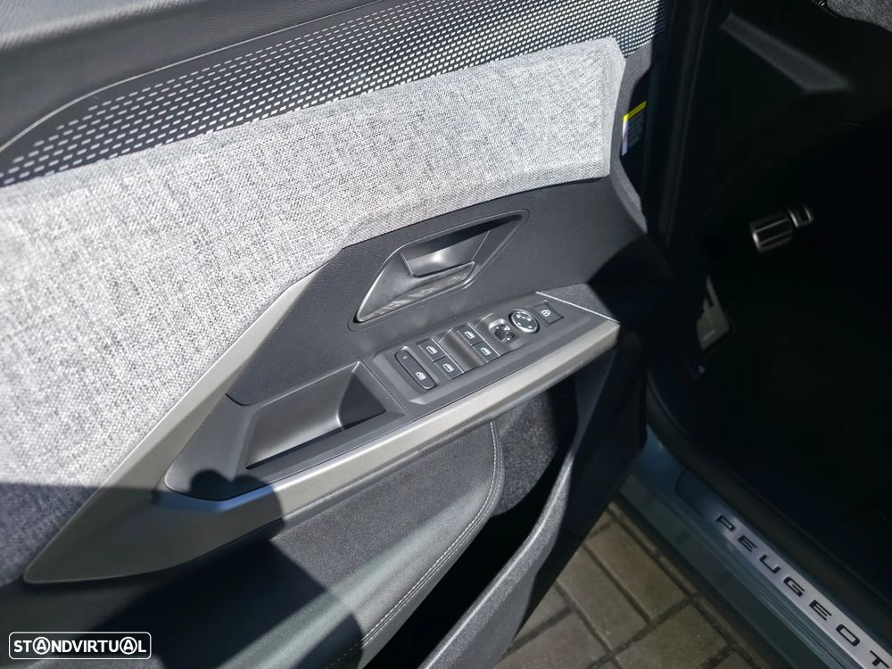 Peugeot 3008 Hybrid 145 e-DSC6 GT - 11