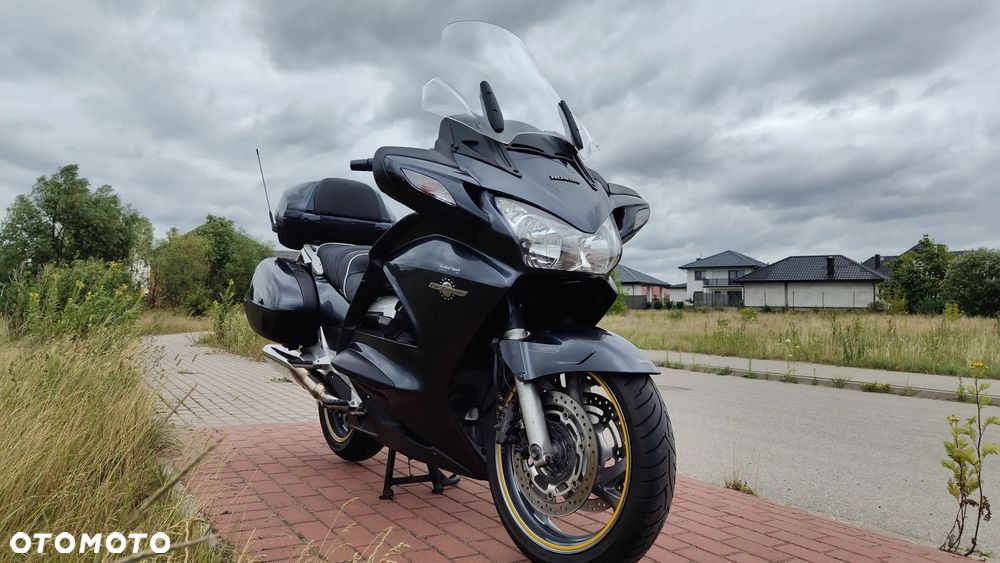 Honda ST - 1