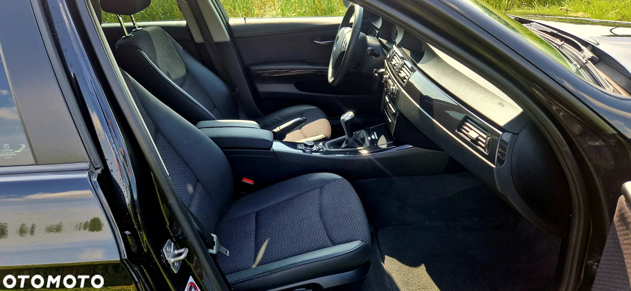 BMW Seria 3 320d DPF Touring - 26