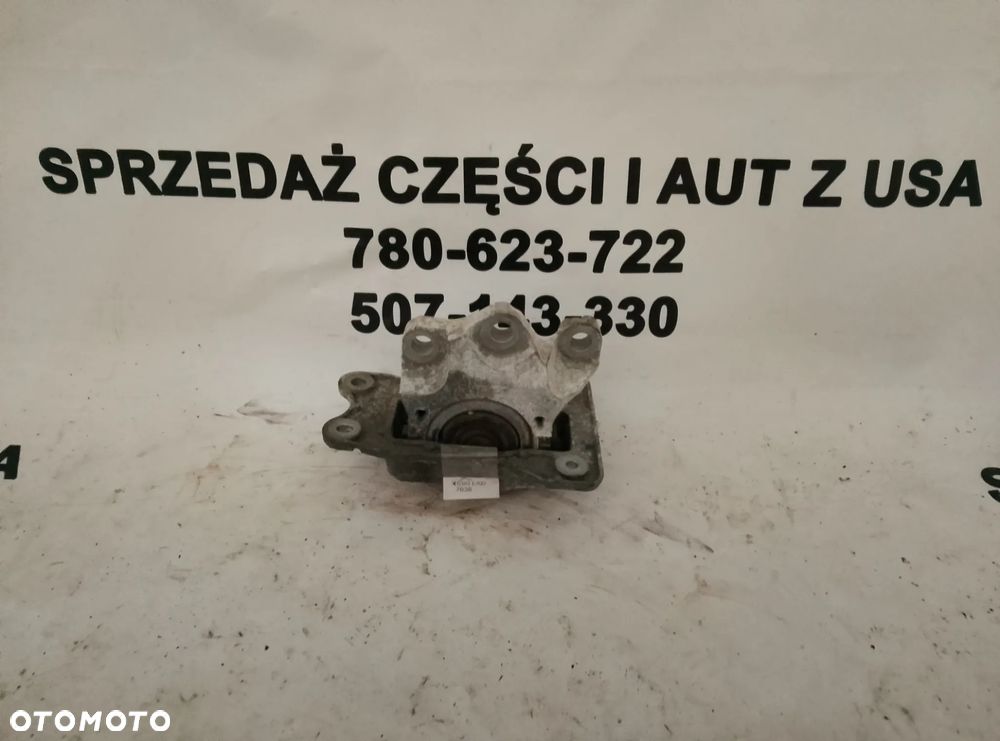 Łapa poduszka skrzyni biegów Volvo XC90 II