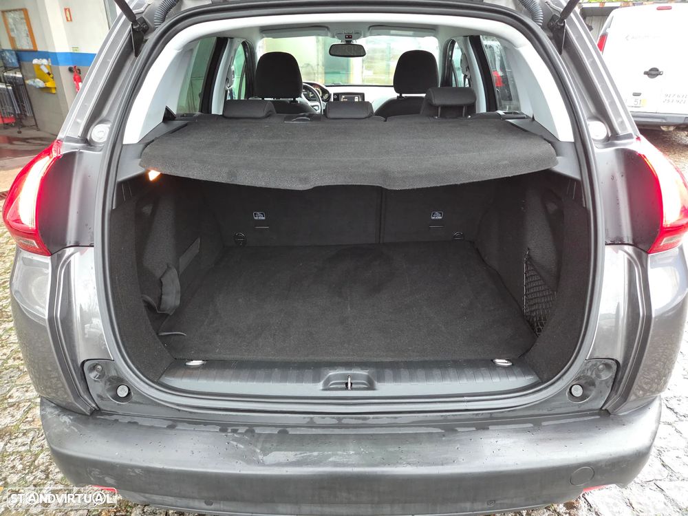 Peugeot 2008 1.2 PureTech Signature - 26