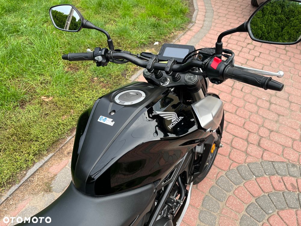 Honda CB - 15