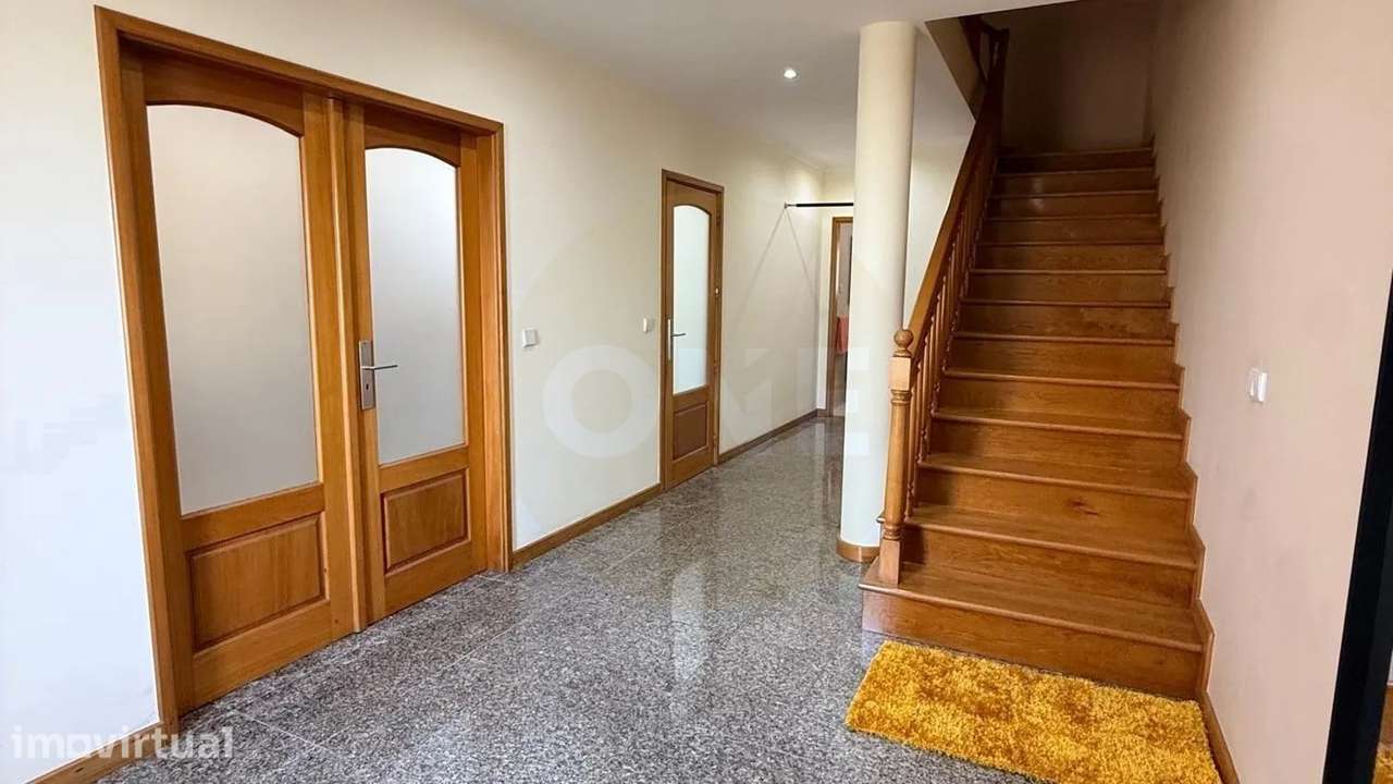 Fantástica Moradia T3 com Garagem para 3 carros e Jardim - Grande imagem: 4/18