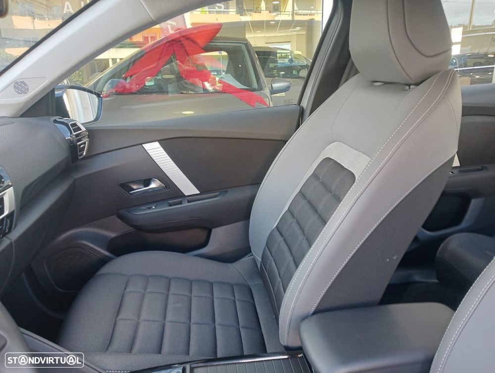 Citroën C4 X 1.2 Hybrid Plus e-DSC6 - 15