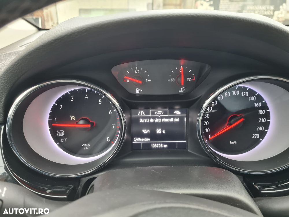 Opel Astra Sport Tourer Turbo 1.4 ECOTEC Dynamic - 31