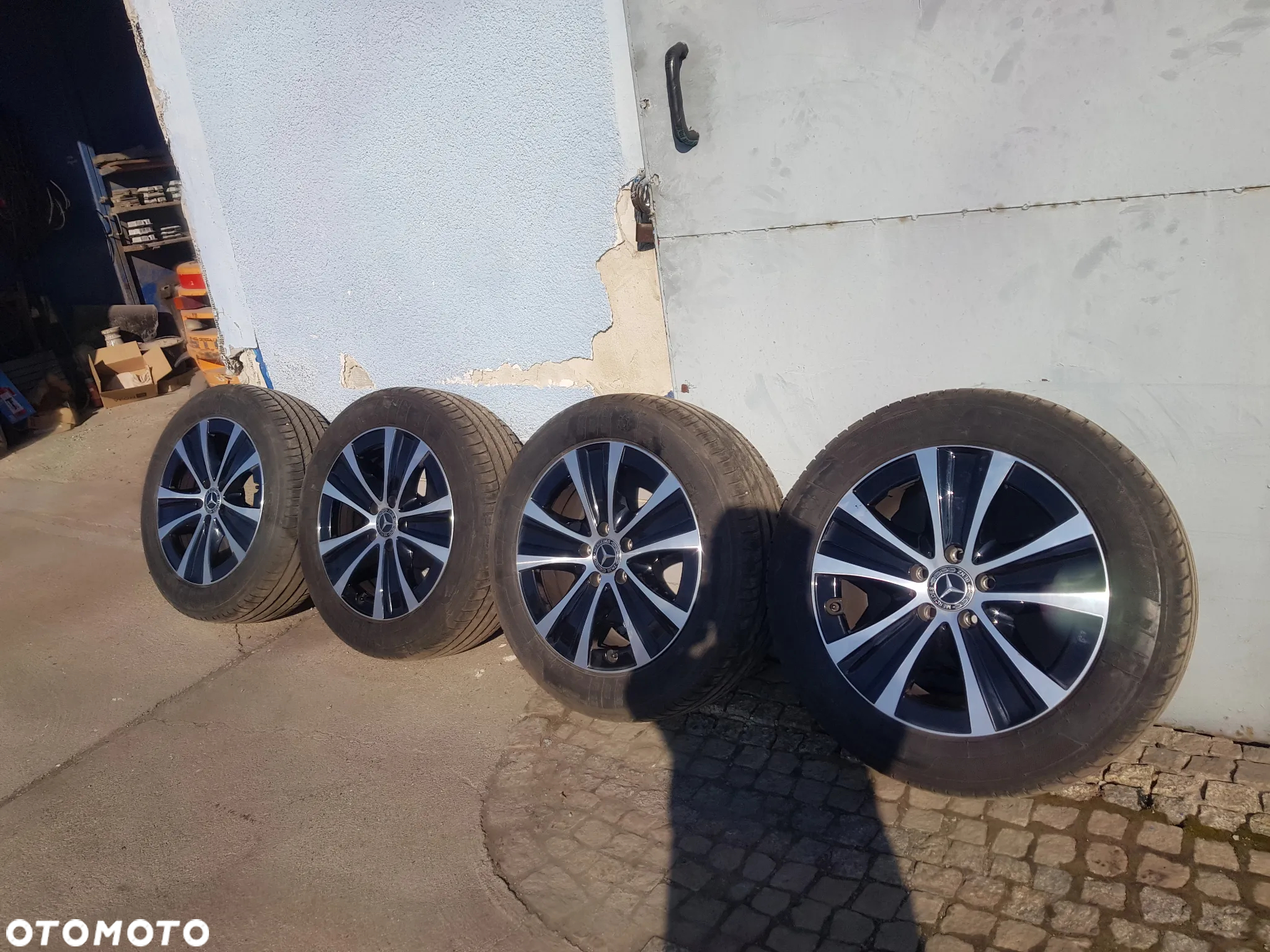 Mercedes-Benz Klasa E 220 d 4-Matic Business Edition 9G-TRONIC - 21
