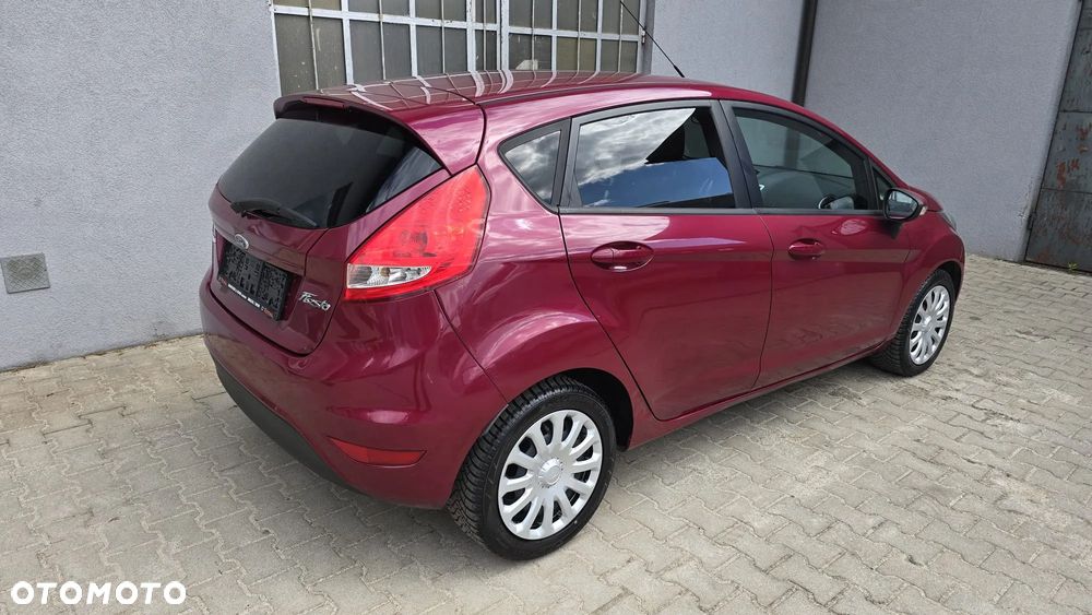 Ford Fiesta 1.25 Celebration - 3