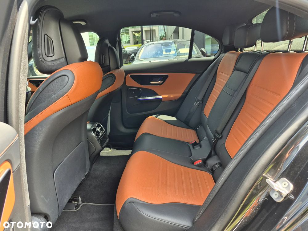 Mercedes-Benz Klasa C 220 d mHEV 4-Matic AMG - 25