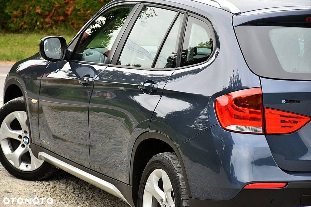 BMW X1 sDrive18d xLine - 12