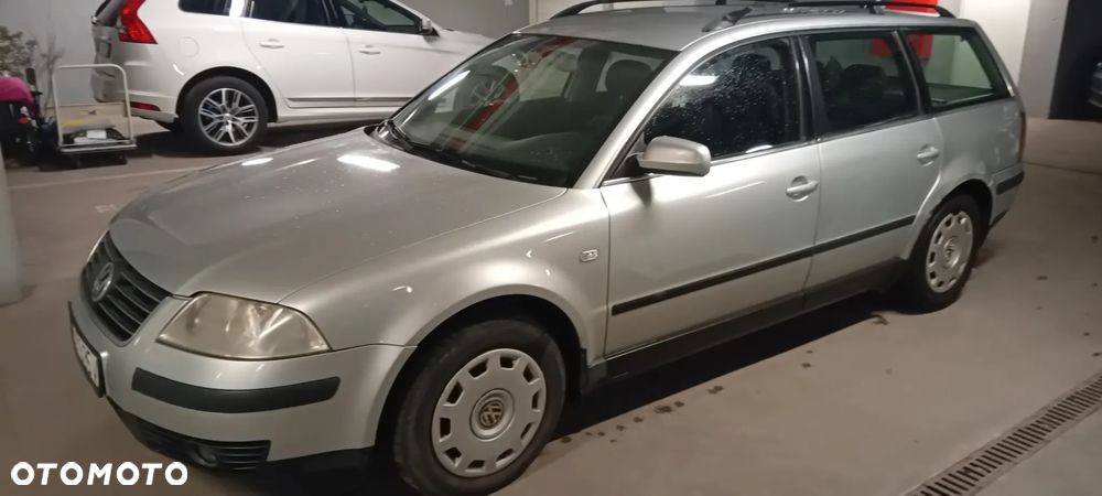 Volkswagen Passat 1.9 TDI Basis - 13