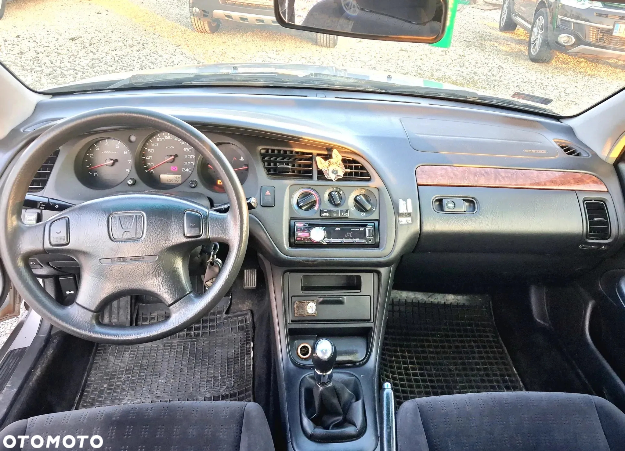 Honda Accord 1.8i LS - 5
