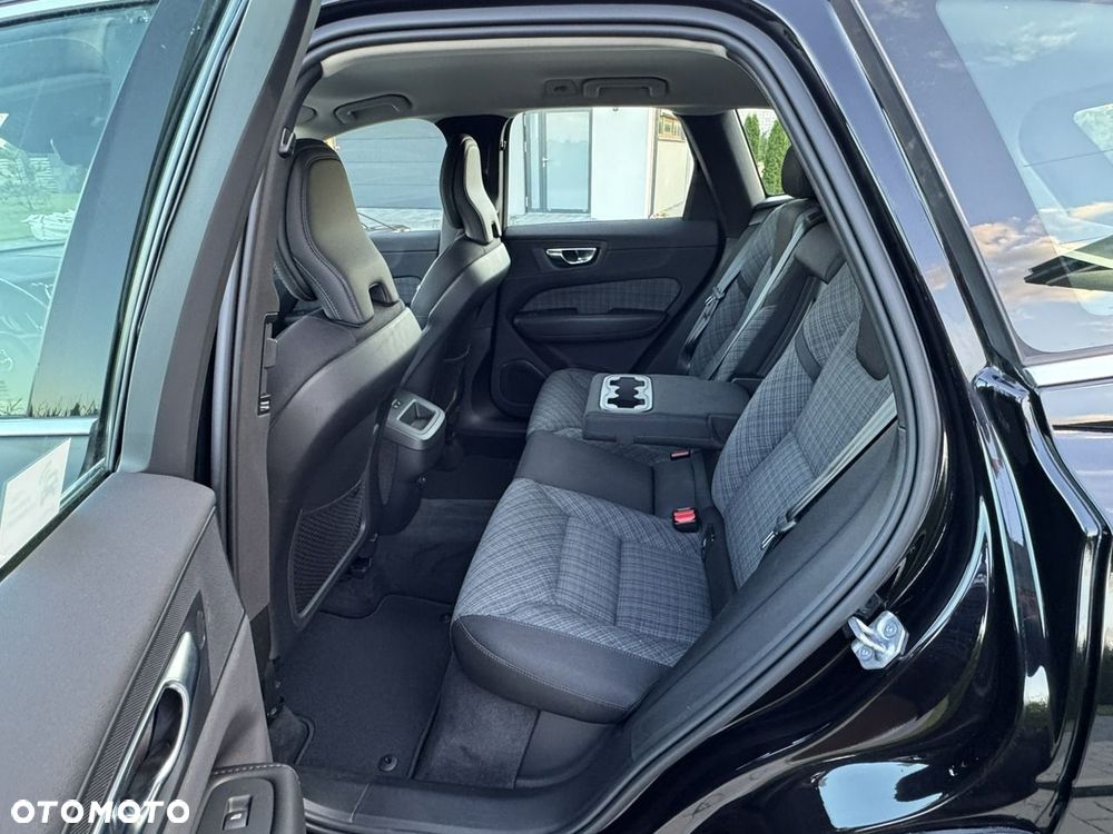 Volvo XC 60 - 32