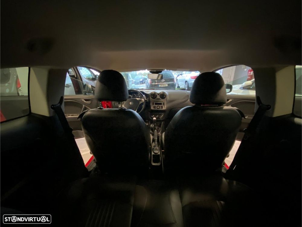 Alfa Romeo MiTo 1.4 MultiAir Distinctive - 17