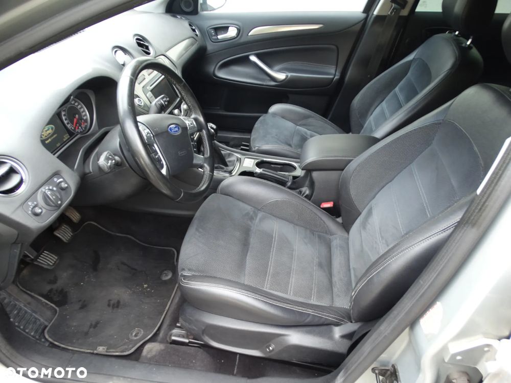 Ford Mondeo - 9