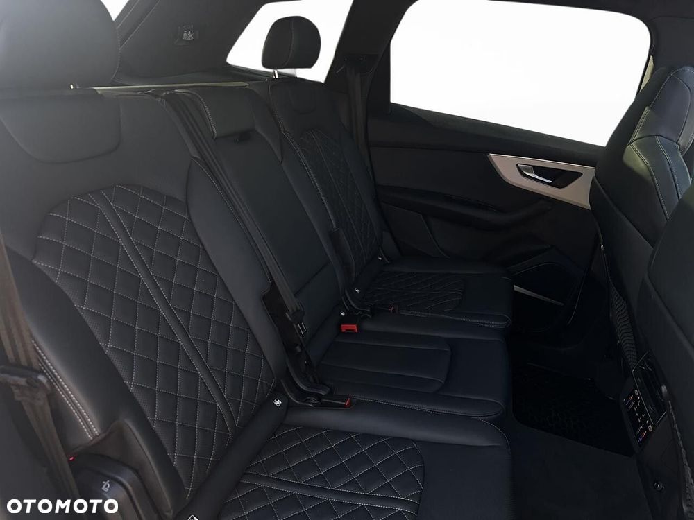 Audi Q7 - 14