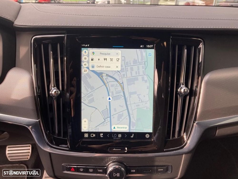 Volvo V90 2.0 T6 PHEV R-Design AWD - 24