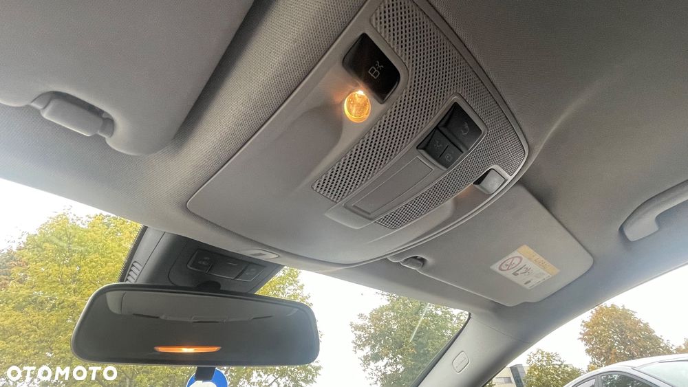 Mercedes-Benz CLA 180 7G-DCT AMG Line - 21