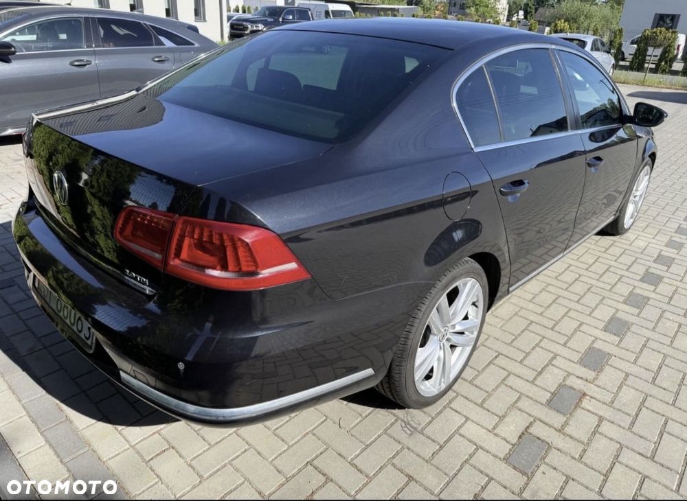 Volkswagen Passat 2.0 TDI Highline - 2