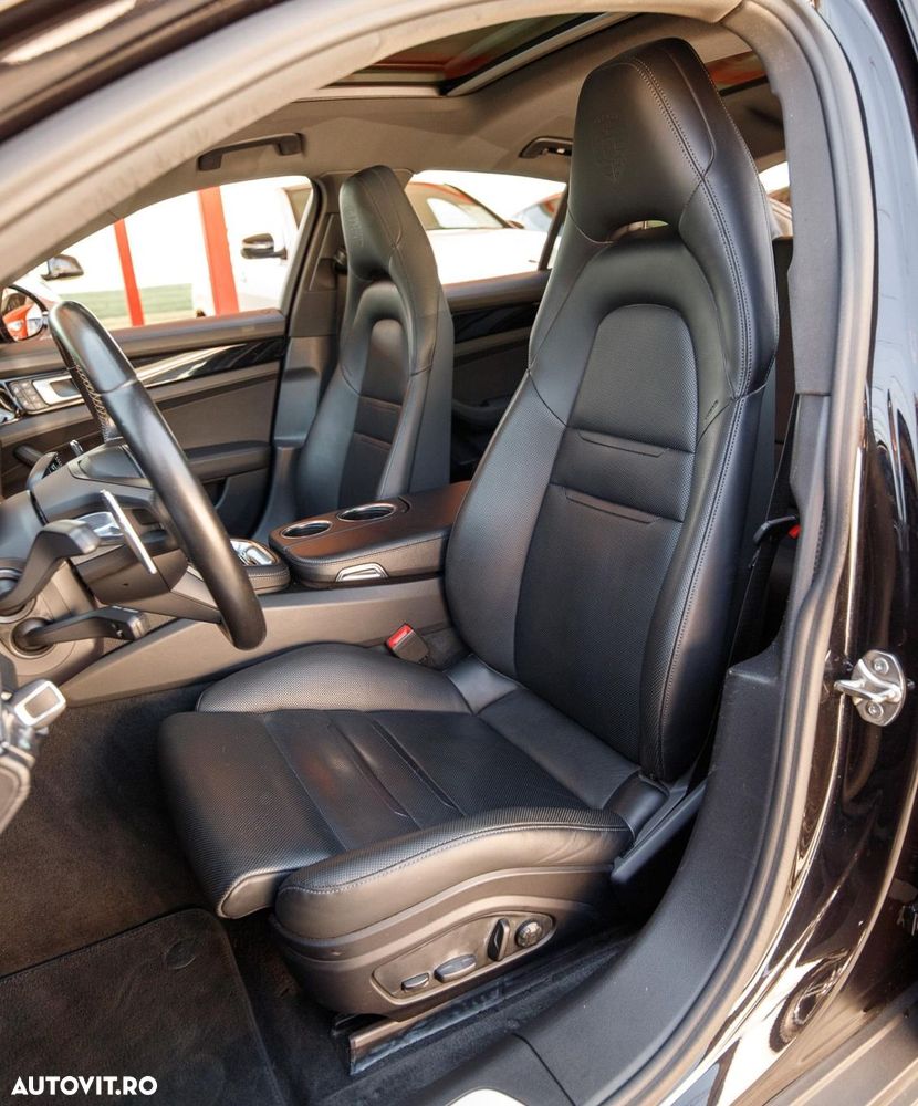 Porsche Panamera - 11