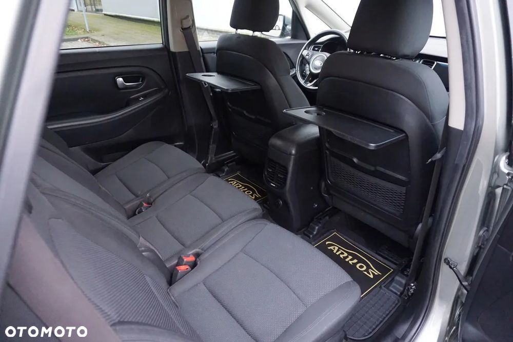 Kia Carens 1.7 CRDi XL 7os - 35