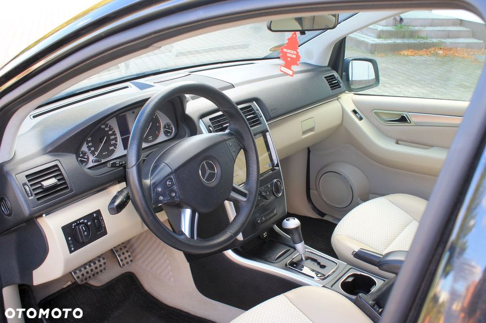 Mercedes-Benz Klasa B 170 Autotronic Special Edition - 24