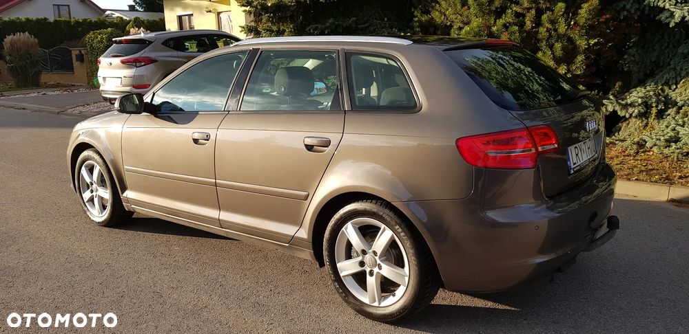Audi A3 Sportback - 6