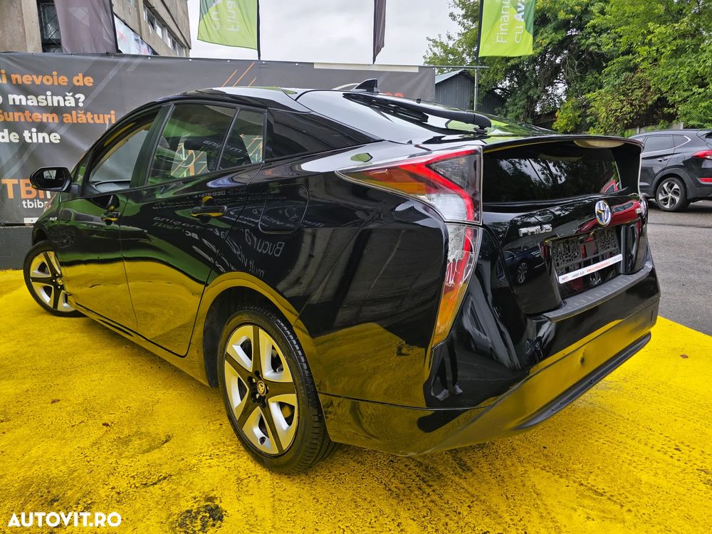 Toyota Prius 1.8 Dual VVT-i Luna - 6