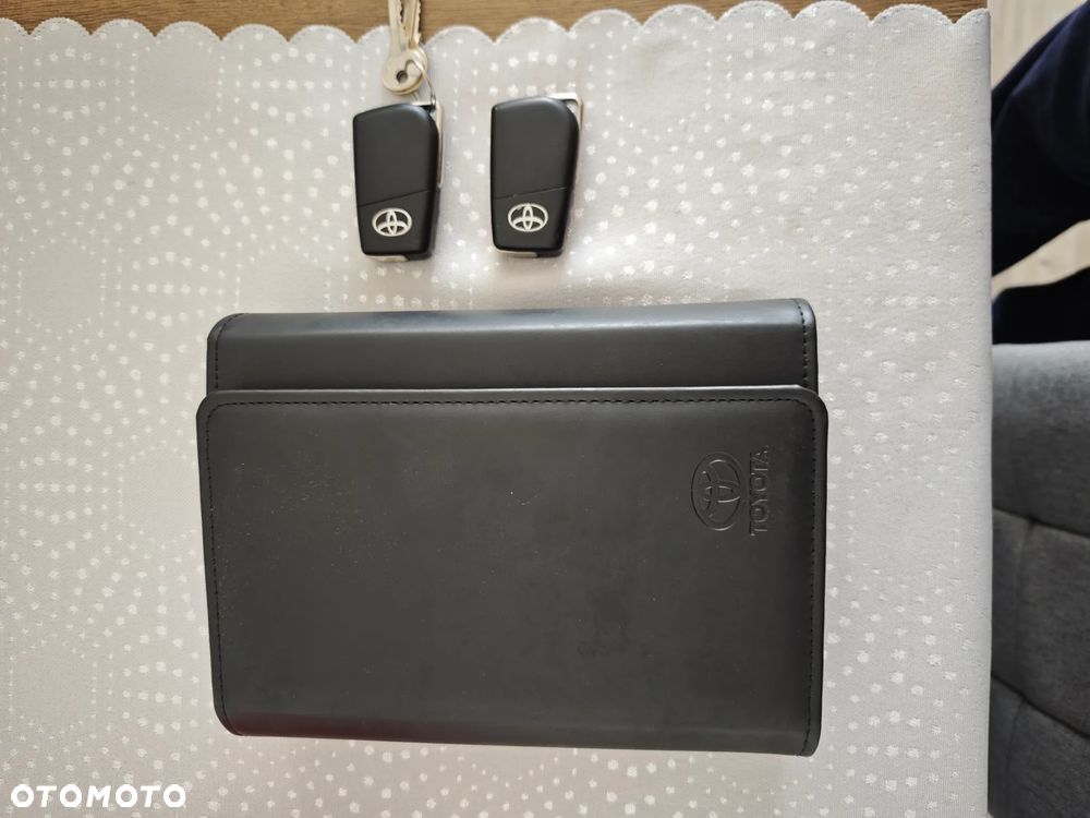 Toyota Avensis 2.0 D-4D Active - 20